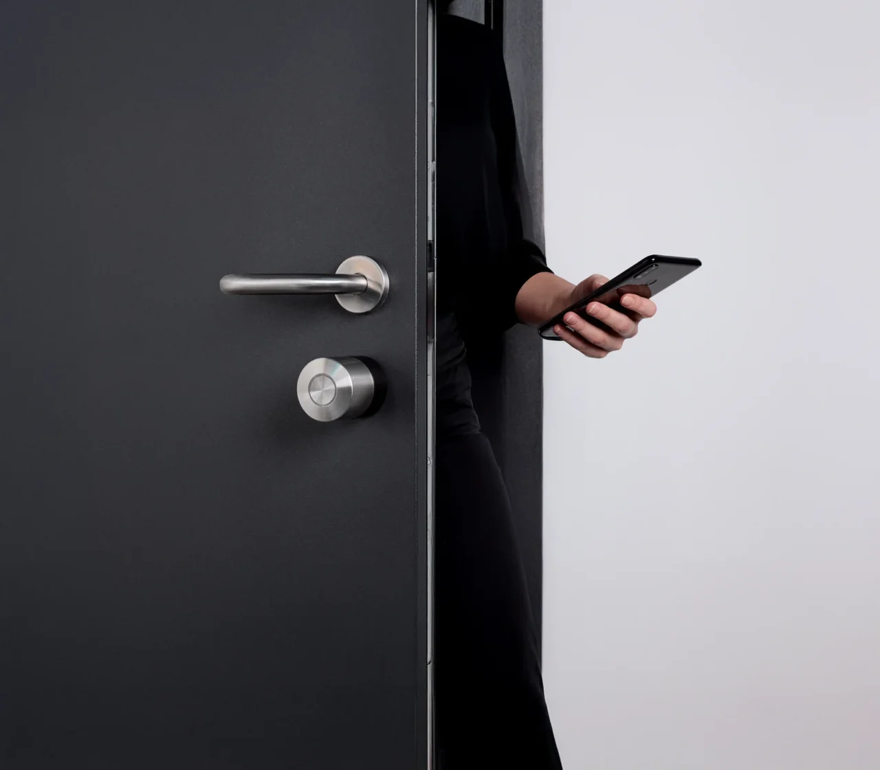 Nuki Smart Lock Pro - serrure connectée installee par AccesKey a Paris Smart Lock - AccesKey installateur Paris