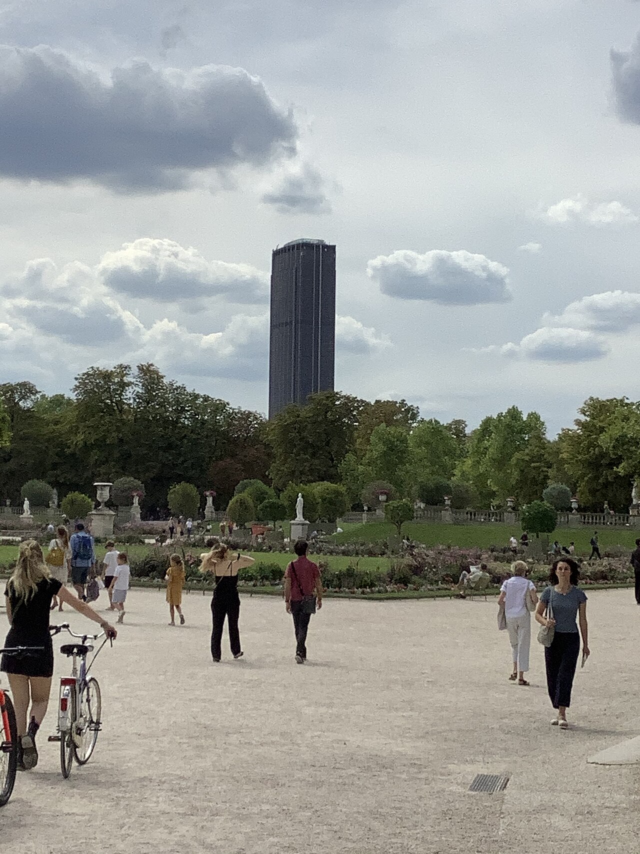 Tour Montparnasse Paris 15e - AccesKey serrure connectee Vaugirard