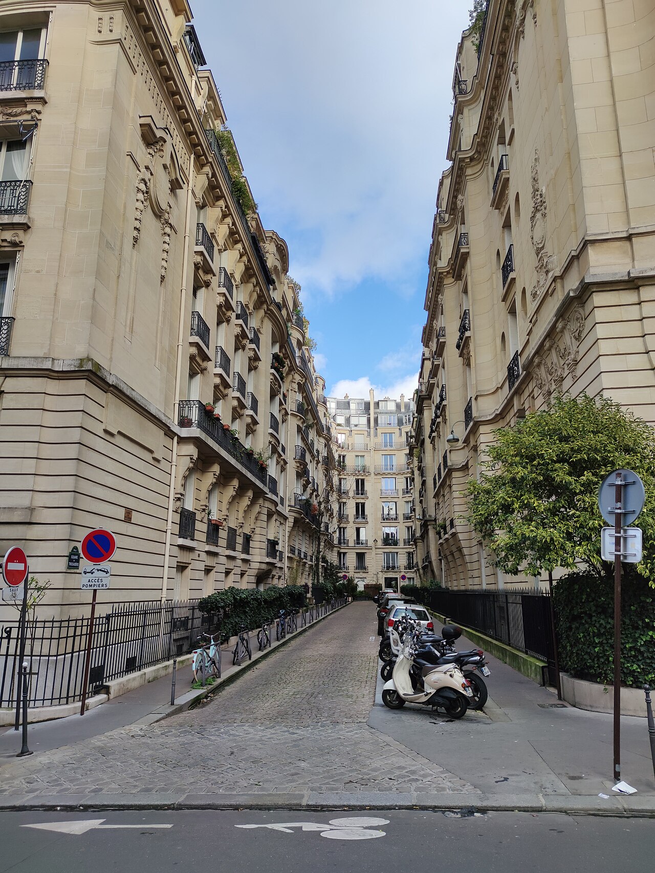 Trocadero Paris 16e - AccesKey serrure connectee Passy Auteuil